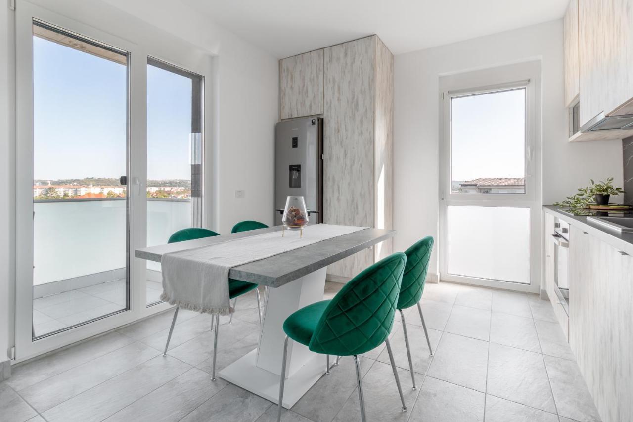 Vancouver Flat Oradea Eksteriør billede